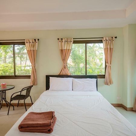 Banlanna Hotel Лампанг Екстериор снимка