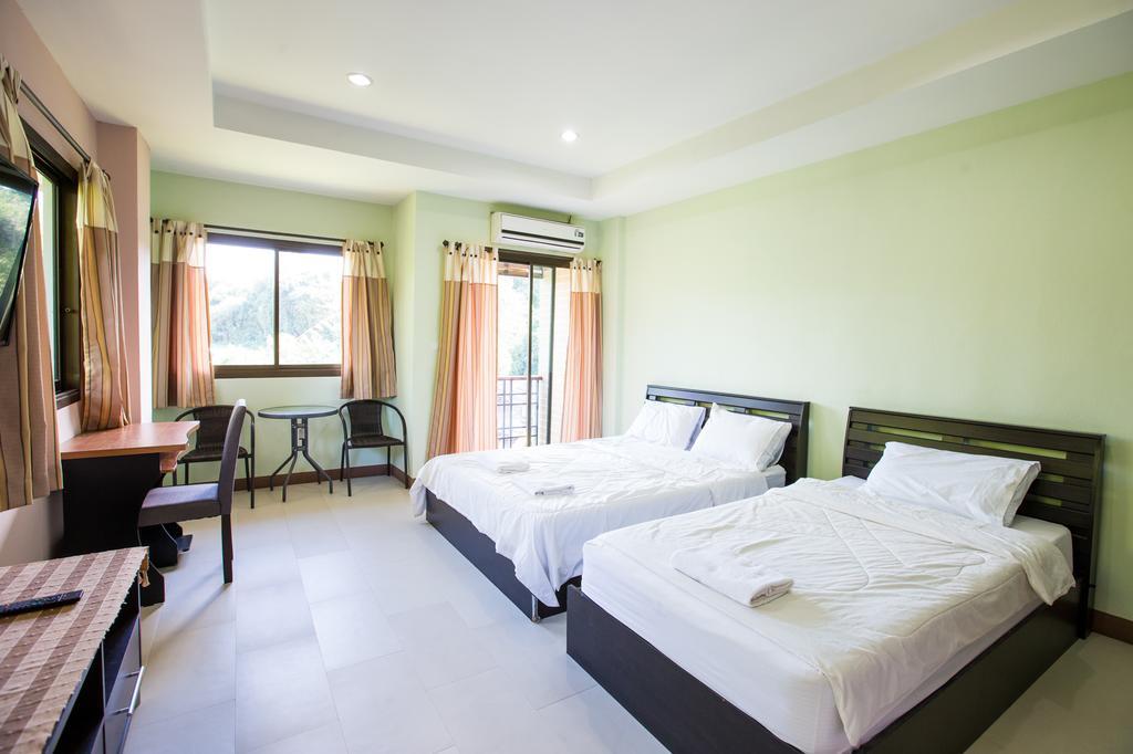 Banlanna Hotel Лампанг Стая снимка