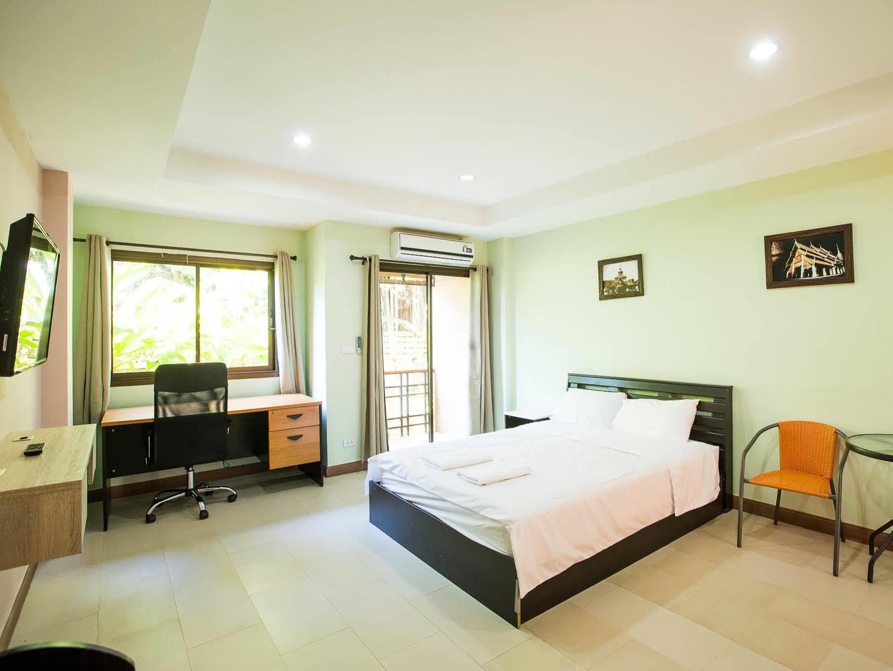 Banlanna Hotel Лампанг Екстериор снимка