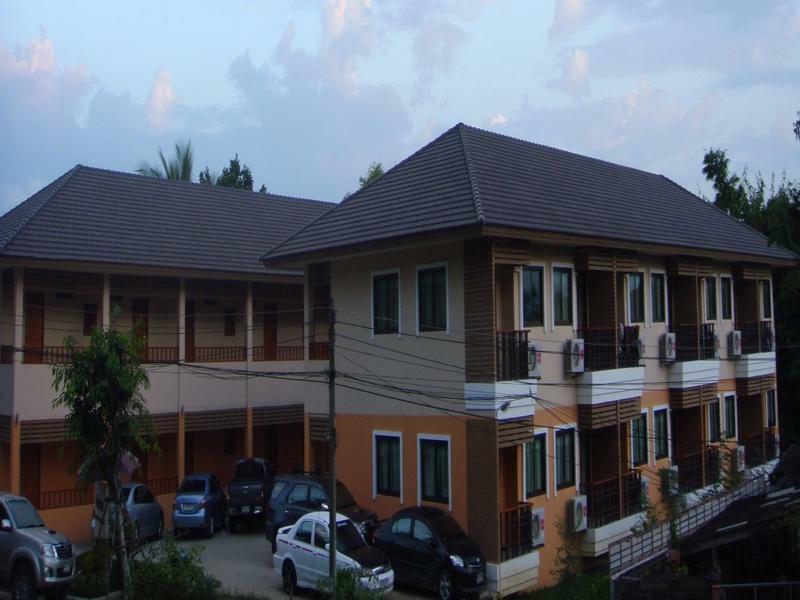 Banlanna Hotel Лампанг Екстериор снимка