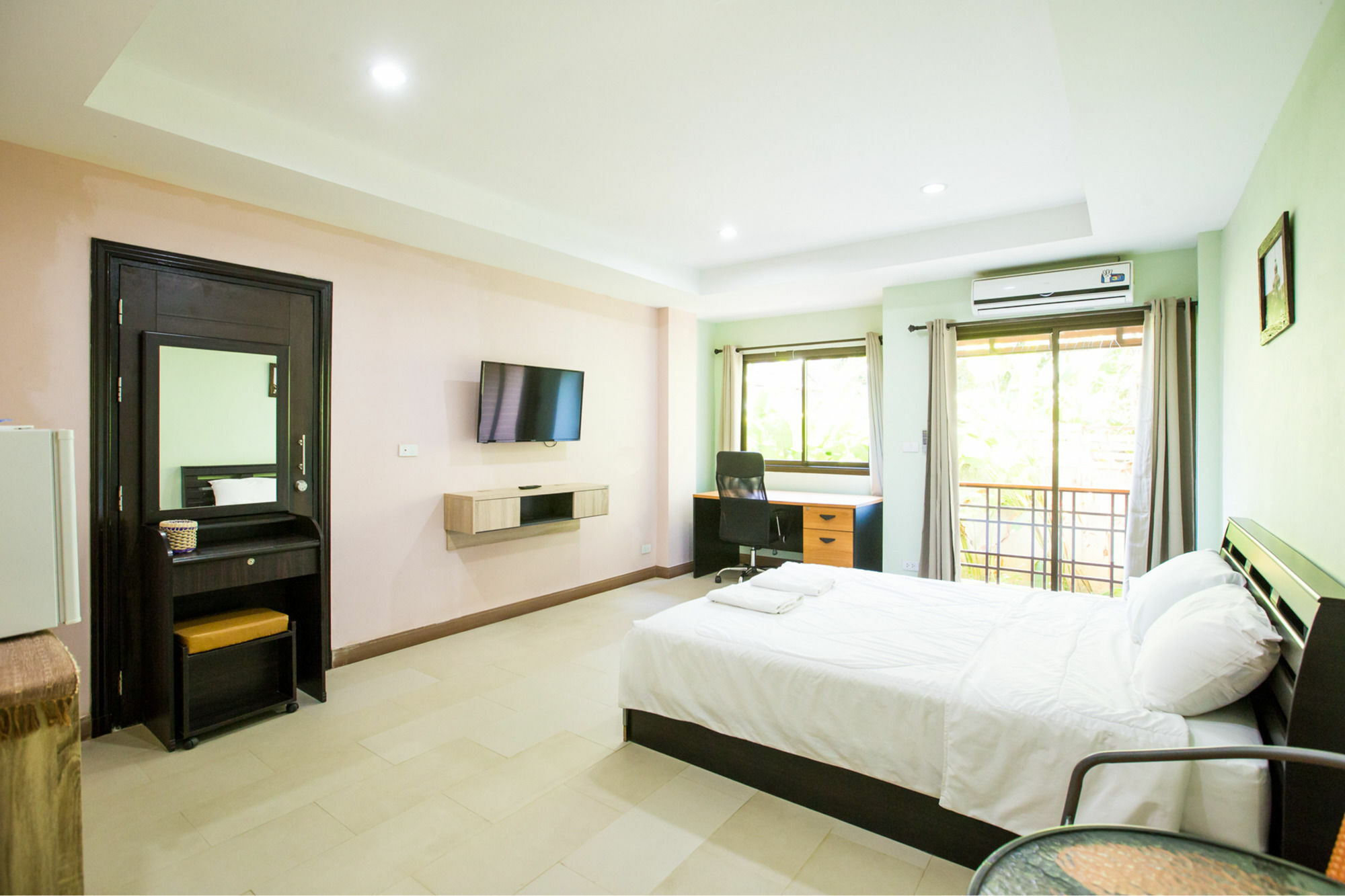 Banlanna Hotel Лампанг Екстериор снимка