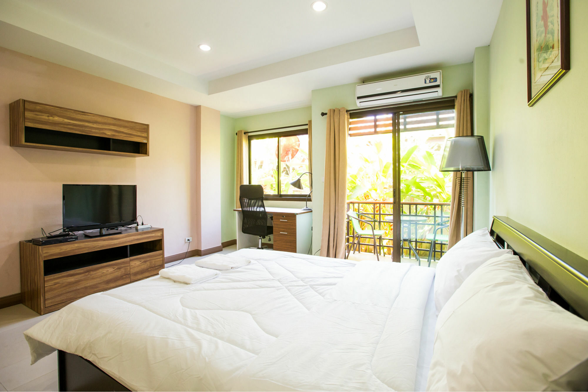 Banlanna Hotel Лампанг Екстериор снимка